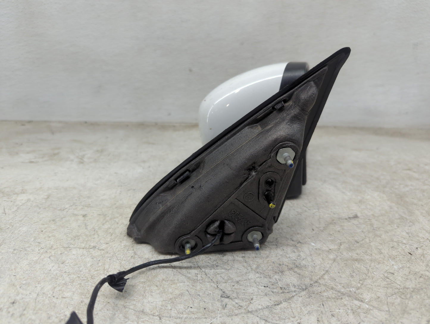 0 Driver Side View Mirror - Left Door Mirror OEM Used - Oemusedautoparts1.com