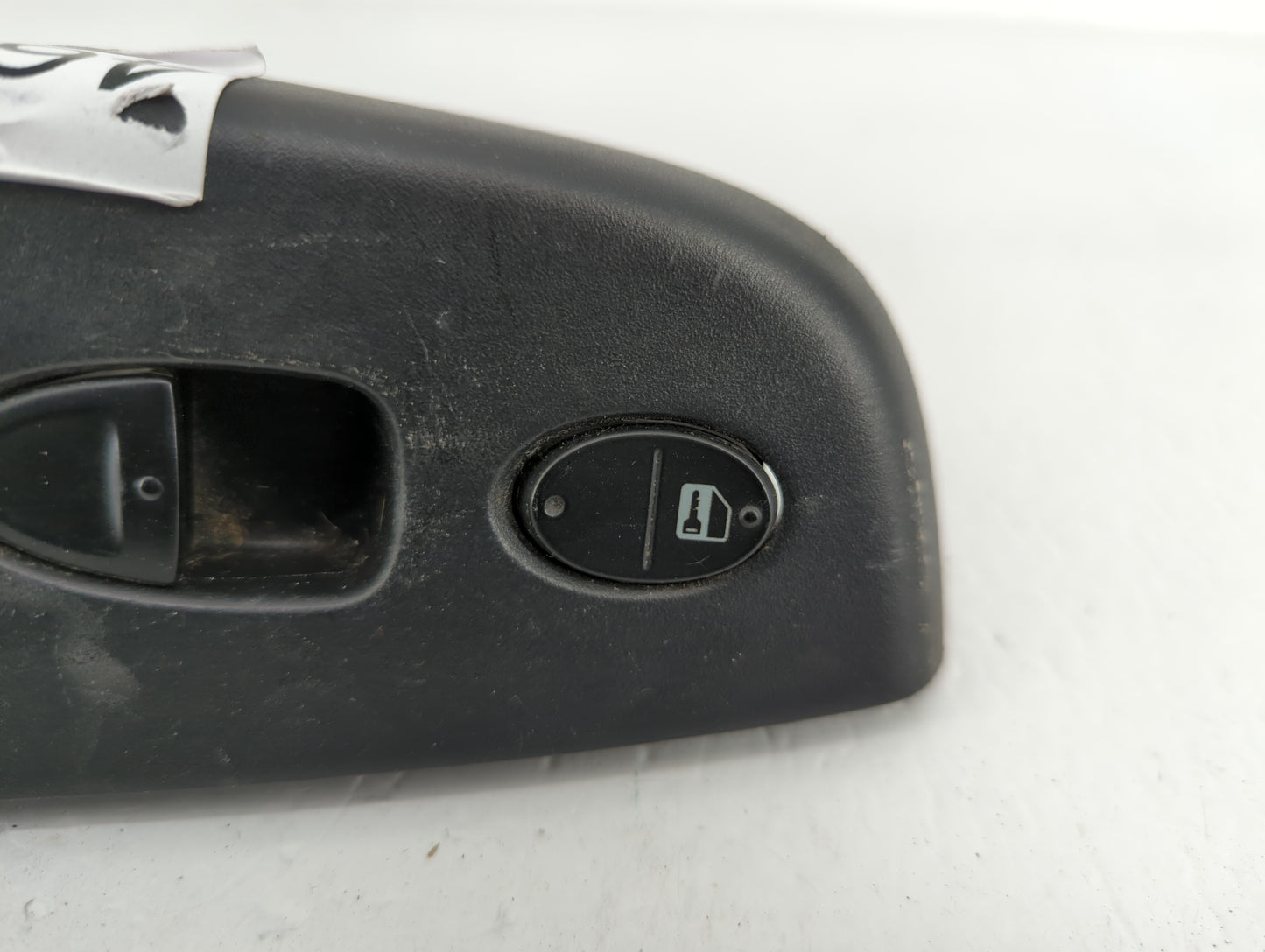 Passenger Right Power Window Switch - Oemusedautoparts1.com