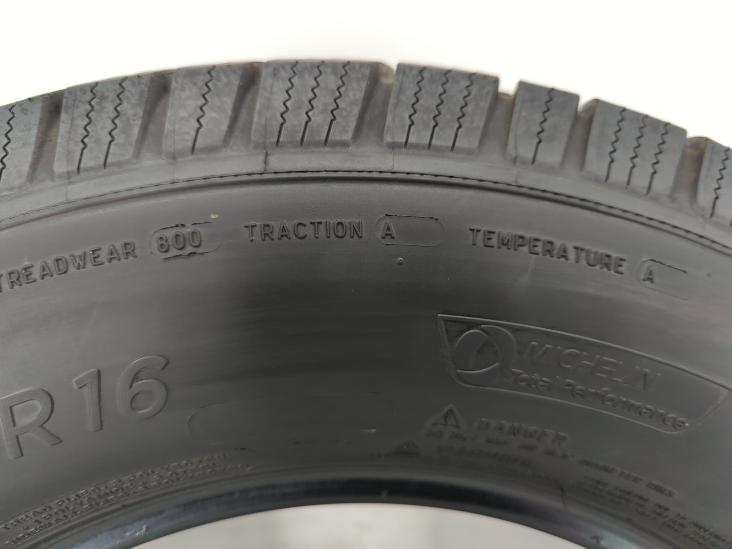 Used Tire 235/70R16 MICHELIN DEFENDER LTX M/S 109T All Season - Tread Depth 8/32 - Oemusedautoparts1.com