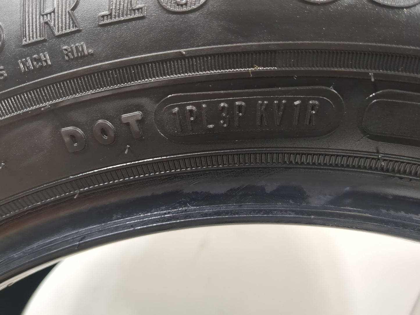 Used Tire 205/65R16 GOODYEAR ASSURANCE 95H - Tread Depth 11/32 - Oemusedautoparts1.com