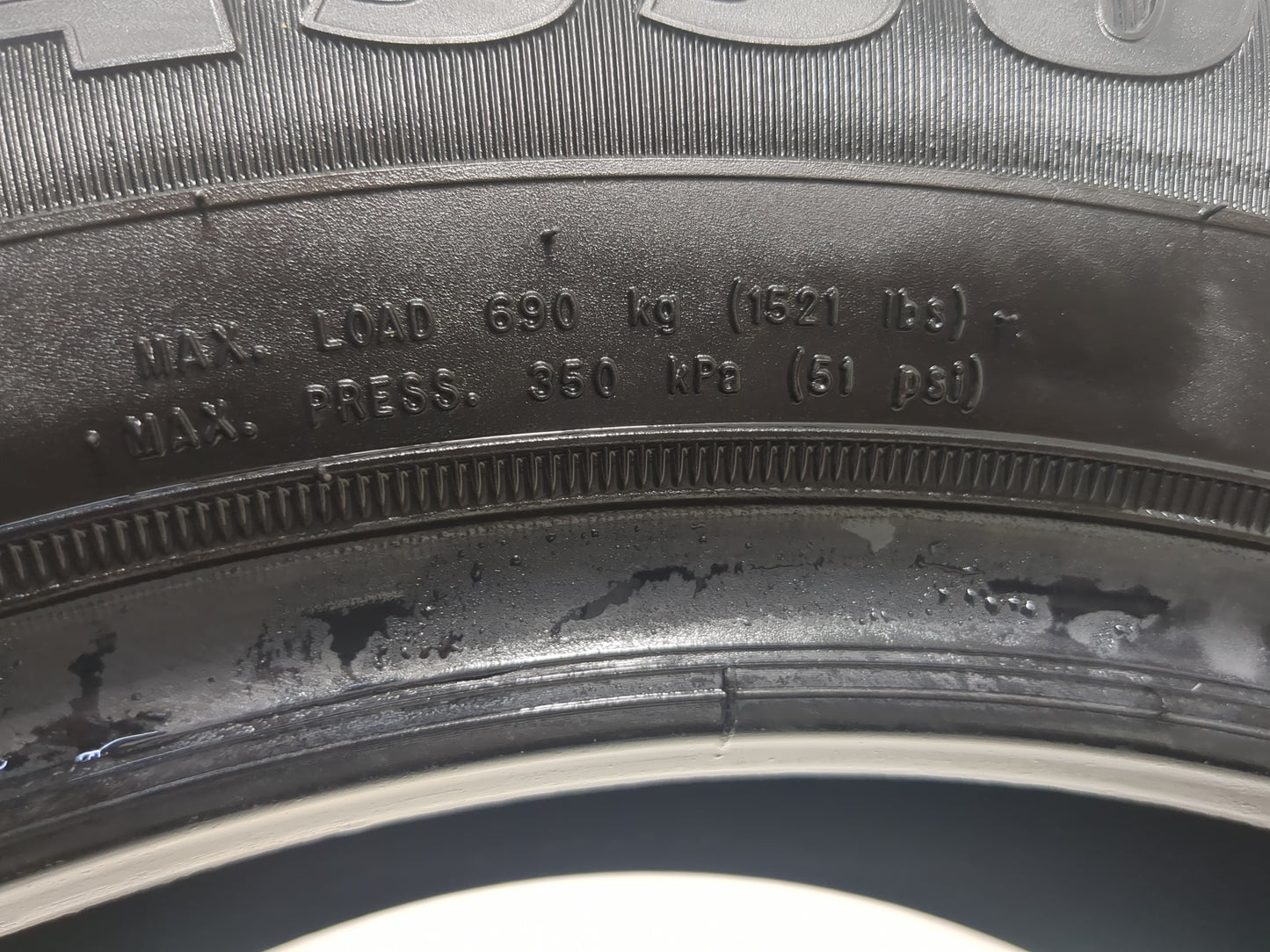 Used Tire 205/65R16 GOODYEAR ASSURANCE 95H - Tread Depth 11/32 - Oemusedautoparts1.com