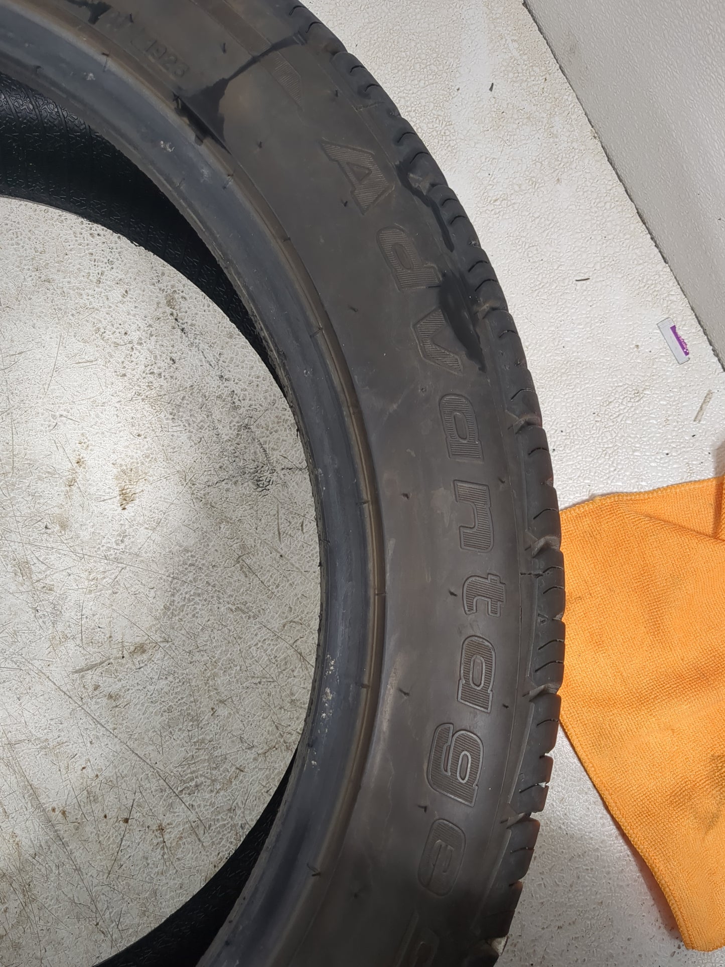 Used Tire 245/45R20 BFGOODRICH ADVANTAGE 99V - Tread Depth 9/32 - Oemusedautoparts1.com