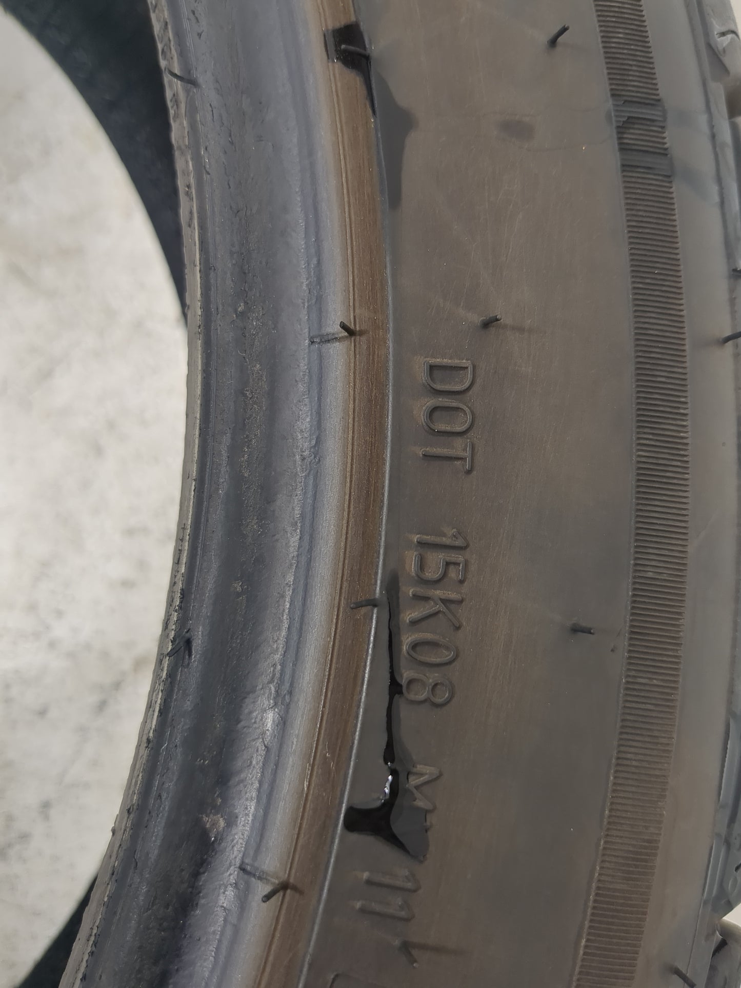 Used Tire 245/45R20 BFGOODRICH ADVANTAGE 99V - Tread Depth 9/32 - Oemusedautoparts1.com