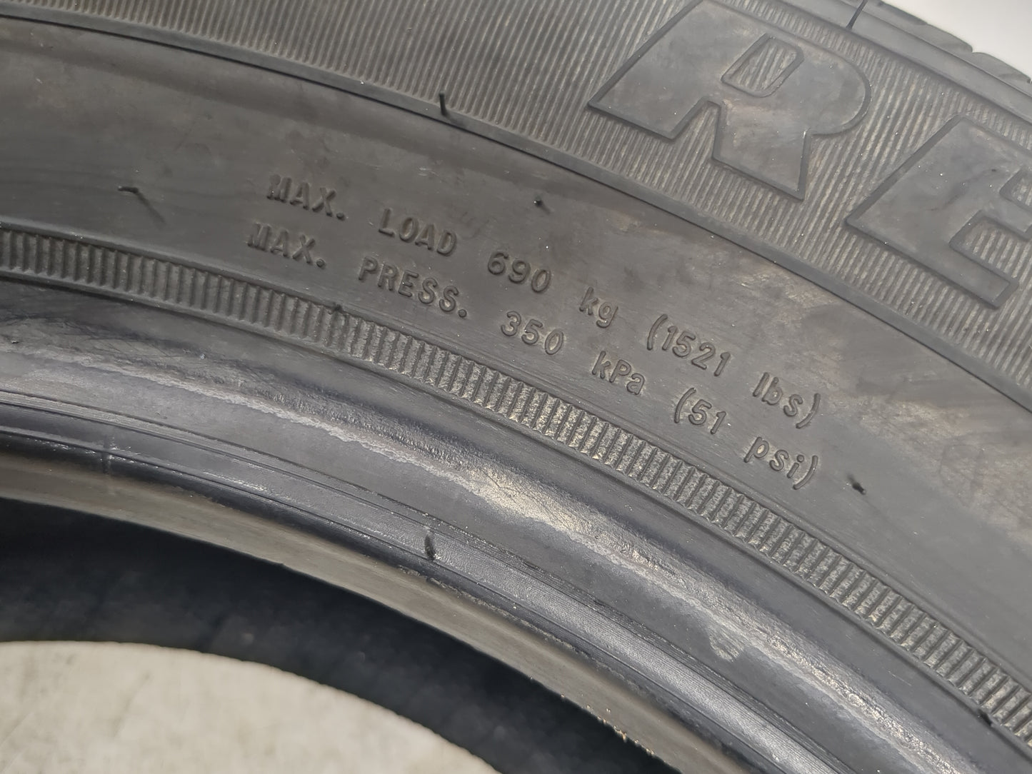 Used Tire 215/60R16 GOODYEAR RELIANT ALL-SEASON - Tread Depth 10/32 - Oemusedautoparts1.com