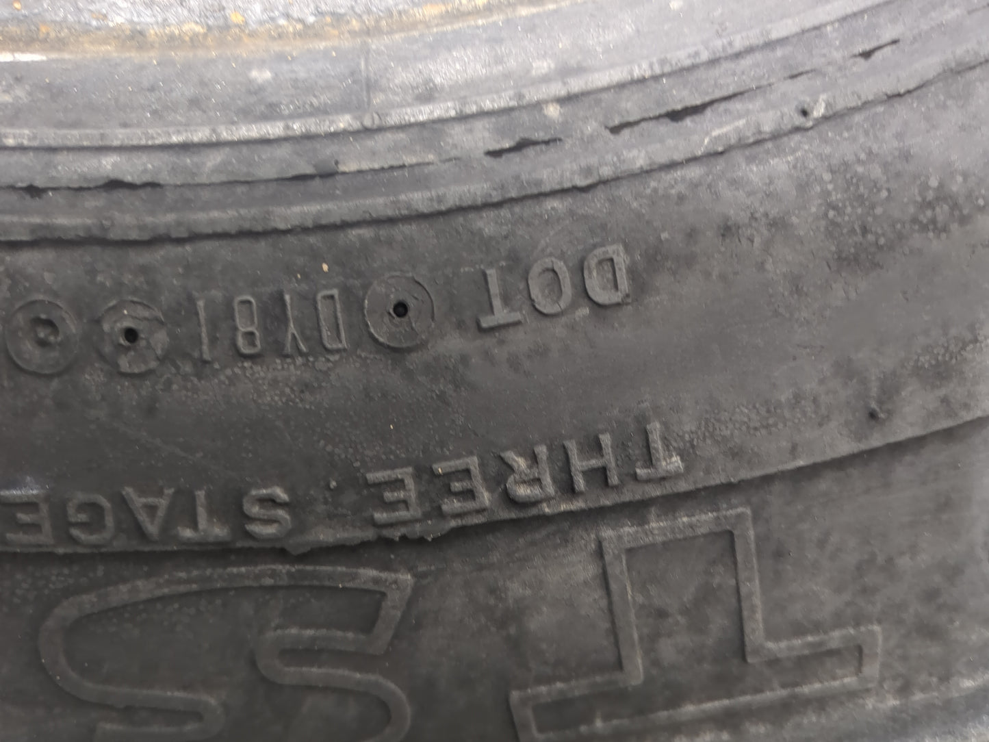 Used Tire 33x12.50-15LT INTERCO SUPER SWAMPER TSL - Tread Depth 16/32 - Oemusedautoparts1.com