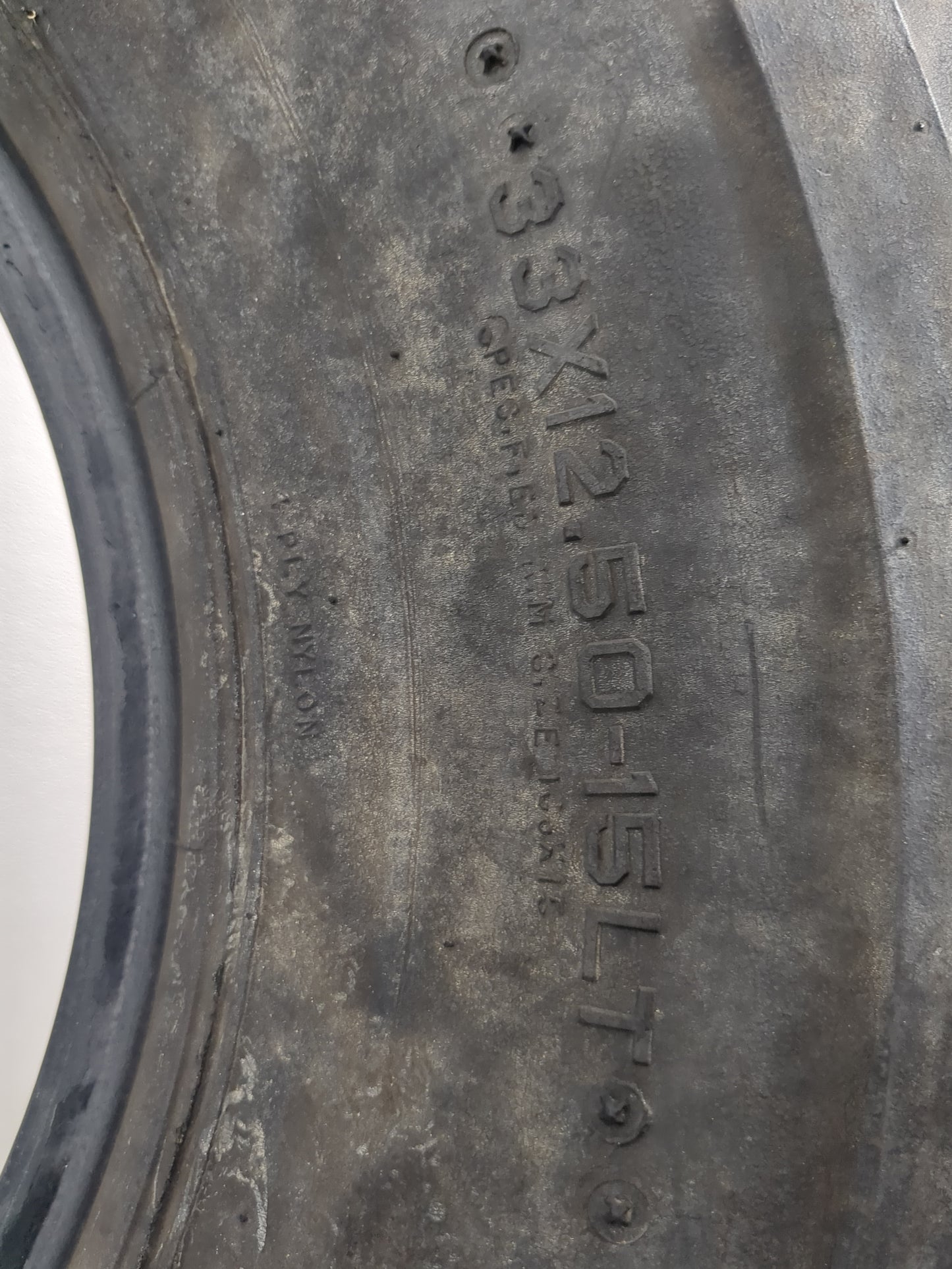 Used Tire 33x12.50-15LT INTERCO SUPER SWAMPER TSL - Tread Depth 16/32 - Oemusedautoparts1.com