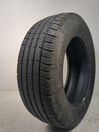 compare product Used Tire 225/60R16 BFGOODRICH ADVANTAGE 98H - Tread Depth 9/32