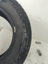 Used Tire 205/70R16 UNIROYAL TIGER PAW TOURING 97H - Tread Depth 10/32 - Oemusedautoparts1.com