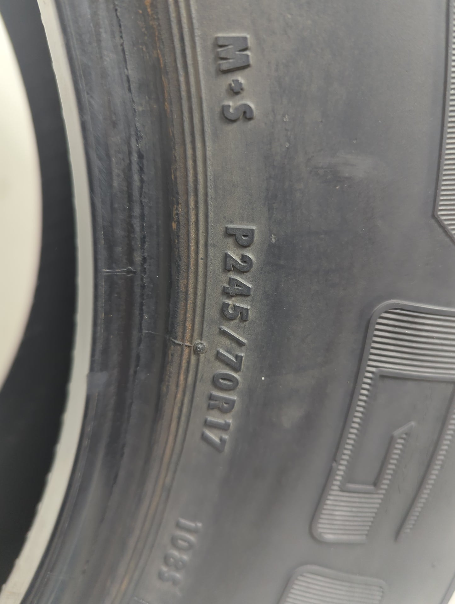 Used Tire 245/70R17 GENERAL AMERITRAC 108S - Tread Depth 10/32 - Oemusedautoparts1.com