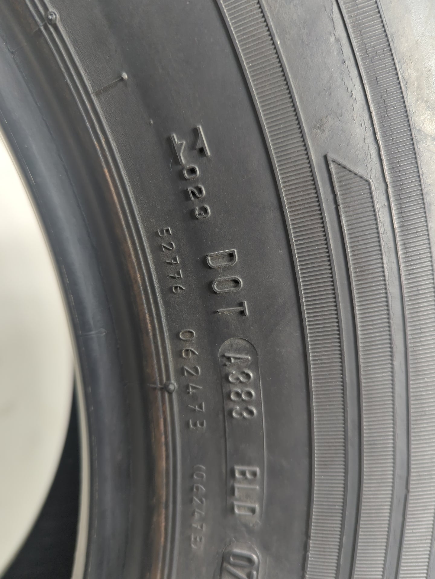 Used Tire 245/70R17 GENERAL AMERITRAC 108S - Tread Depth 10/32 - Oemusedautoparts1.com