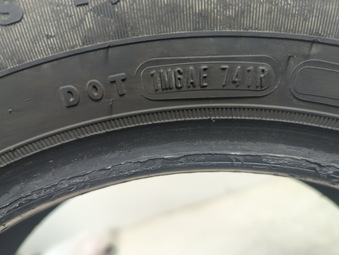 Used Tire 195/65R15 DOUGLAS TOURING A/S 91H - Tread Depth 8/32 - Oemusedautoparts1.com