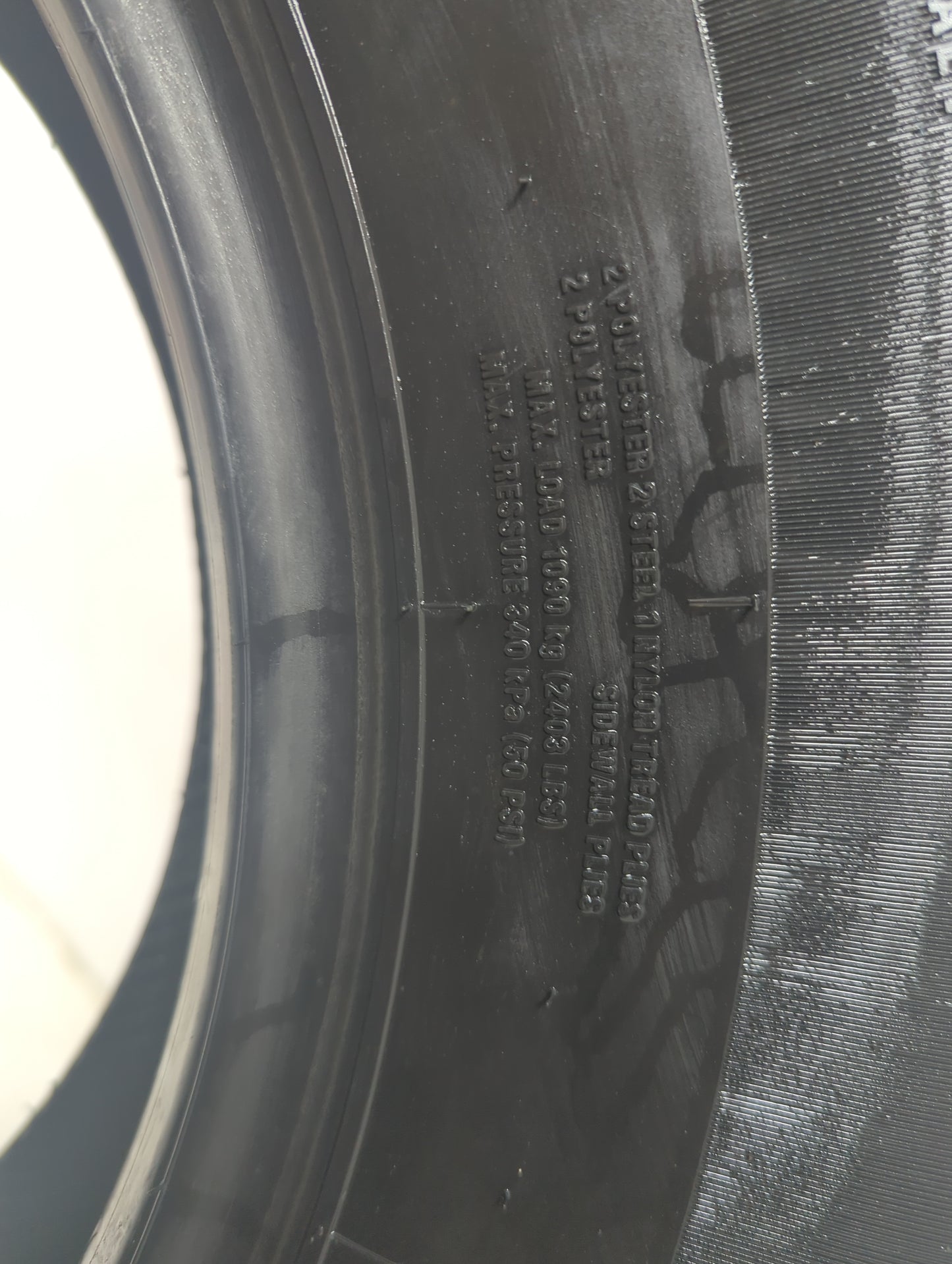 Used Tire - Tread Depth null/32 - Oemusedautoparts1.com