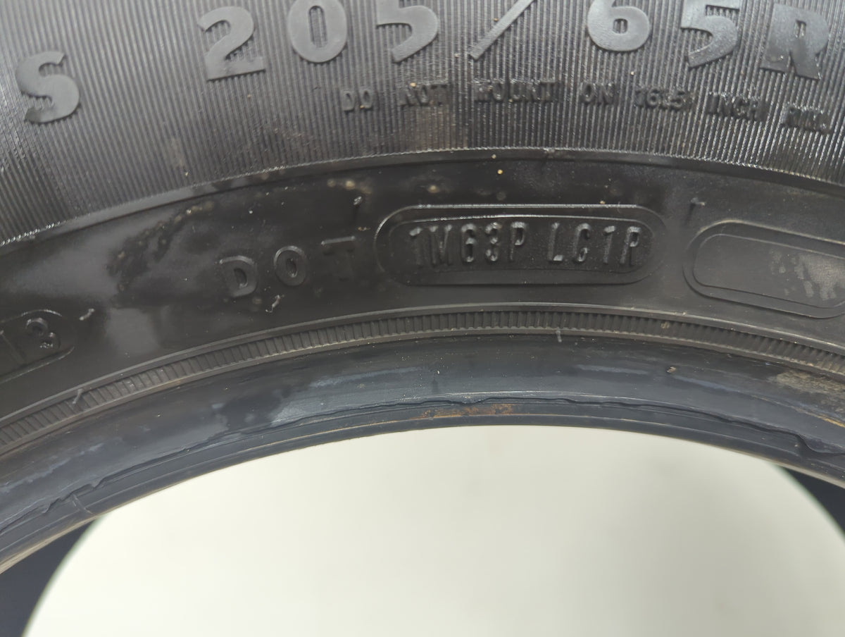 Used Tire 205/65R16 DOUGLAS TOURING A/S 95H - Tread Depth 8/32 - Oemusedautoparts1.com