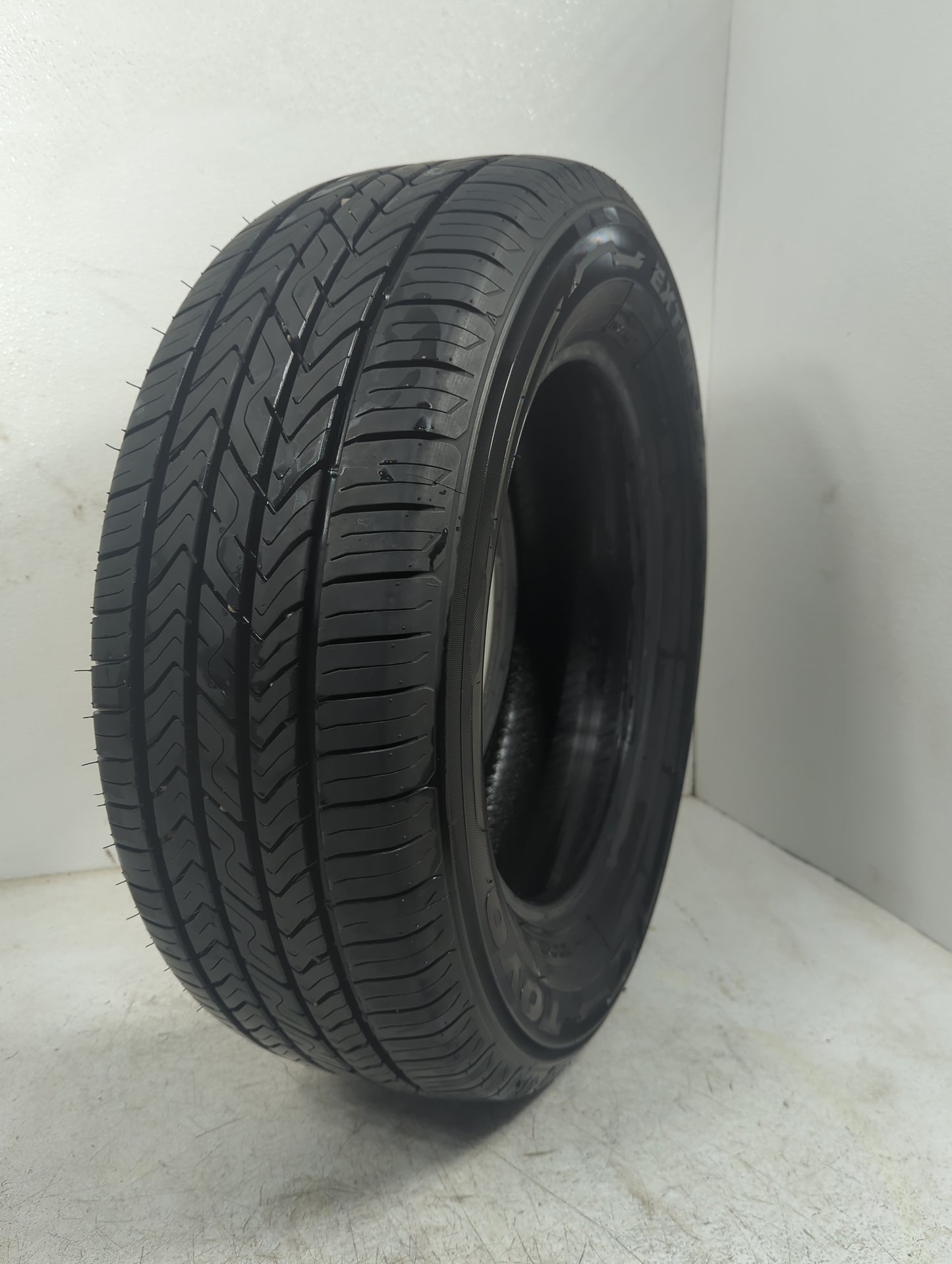 Used Tire 225/60R16 TOYO EXTENSA A/S 98H - Tread Depth 11/32 - Oemusedautoparts1.com