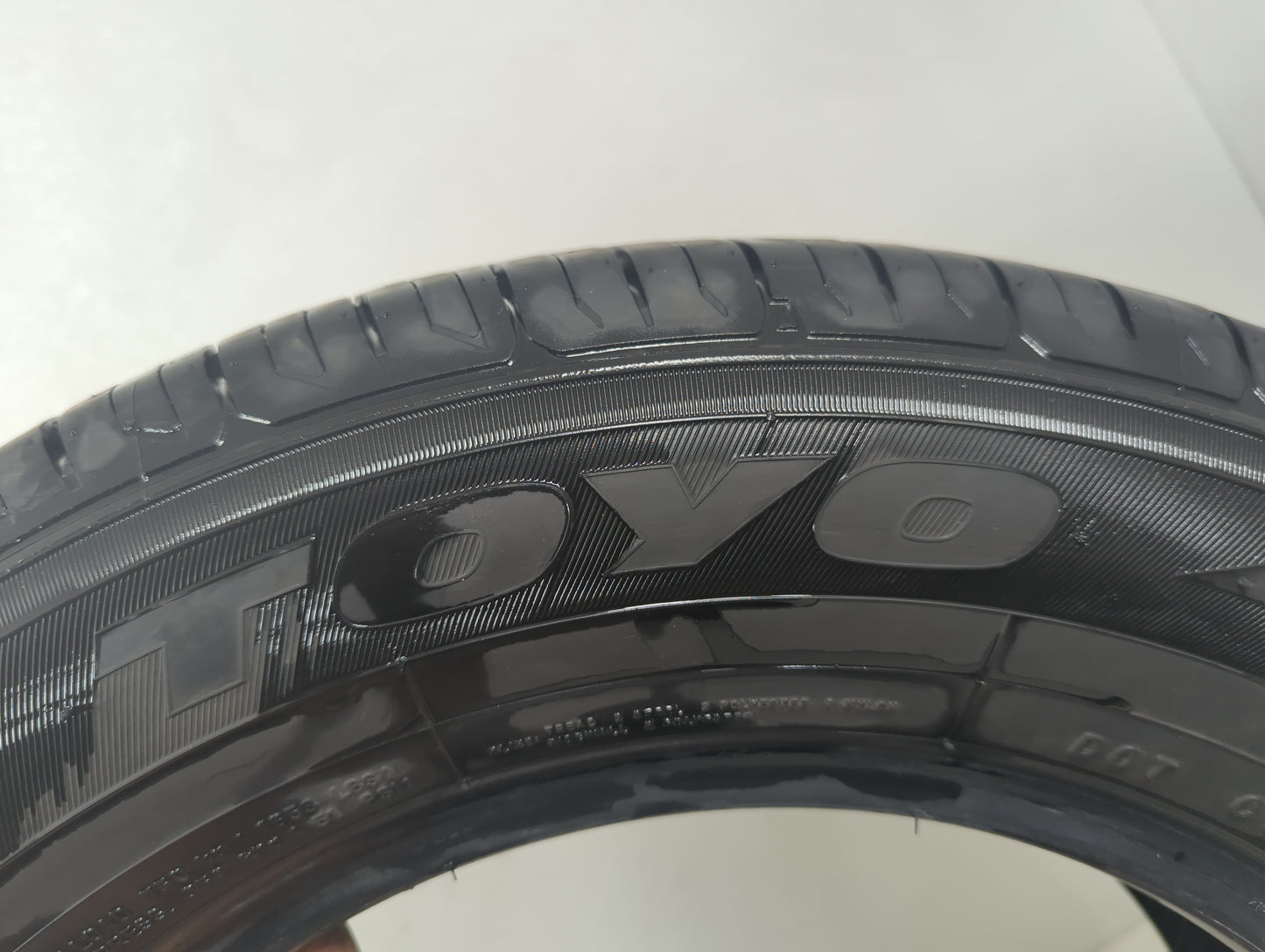 Used Tire - Tread Depth null/32 - Oemusedautoparts1.com