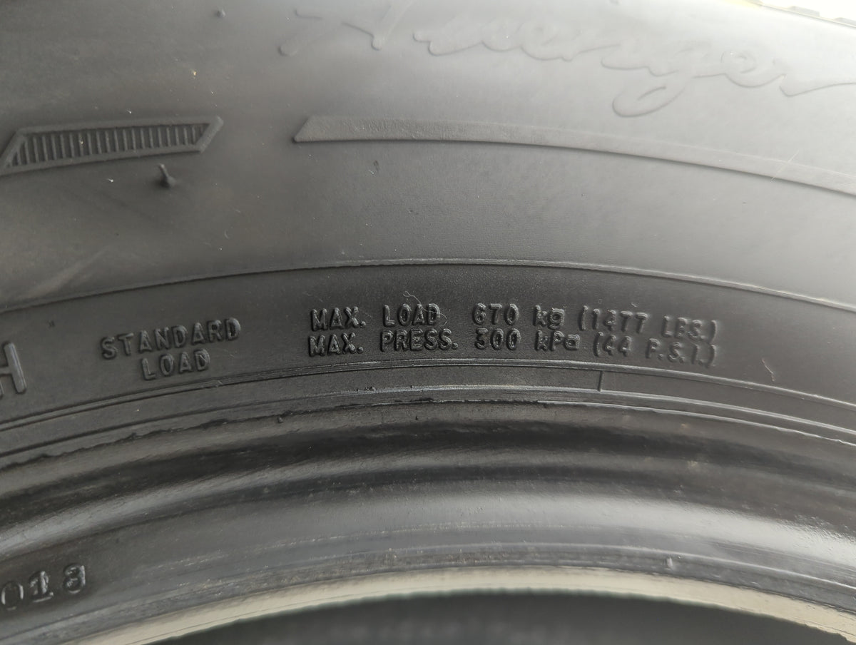 Used Tire 215/60R15 MASTERCRAFT AVENGER TOURING LSR 94H - Tread Depth 7/32 - Oemusedautoparts1.com