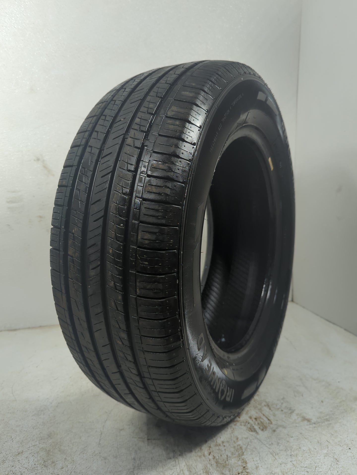 Used Tire 225/60R16 IRONHEAD REFLEX H/T 98H - Tread Depth 8/32 - Oemusedautoparts1.com
