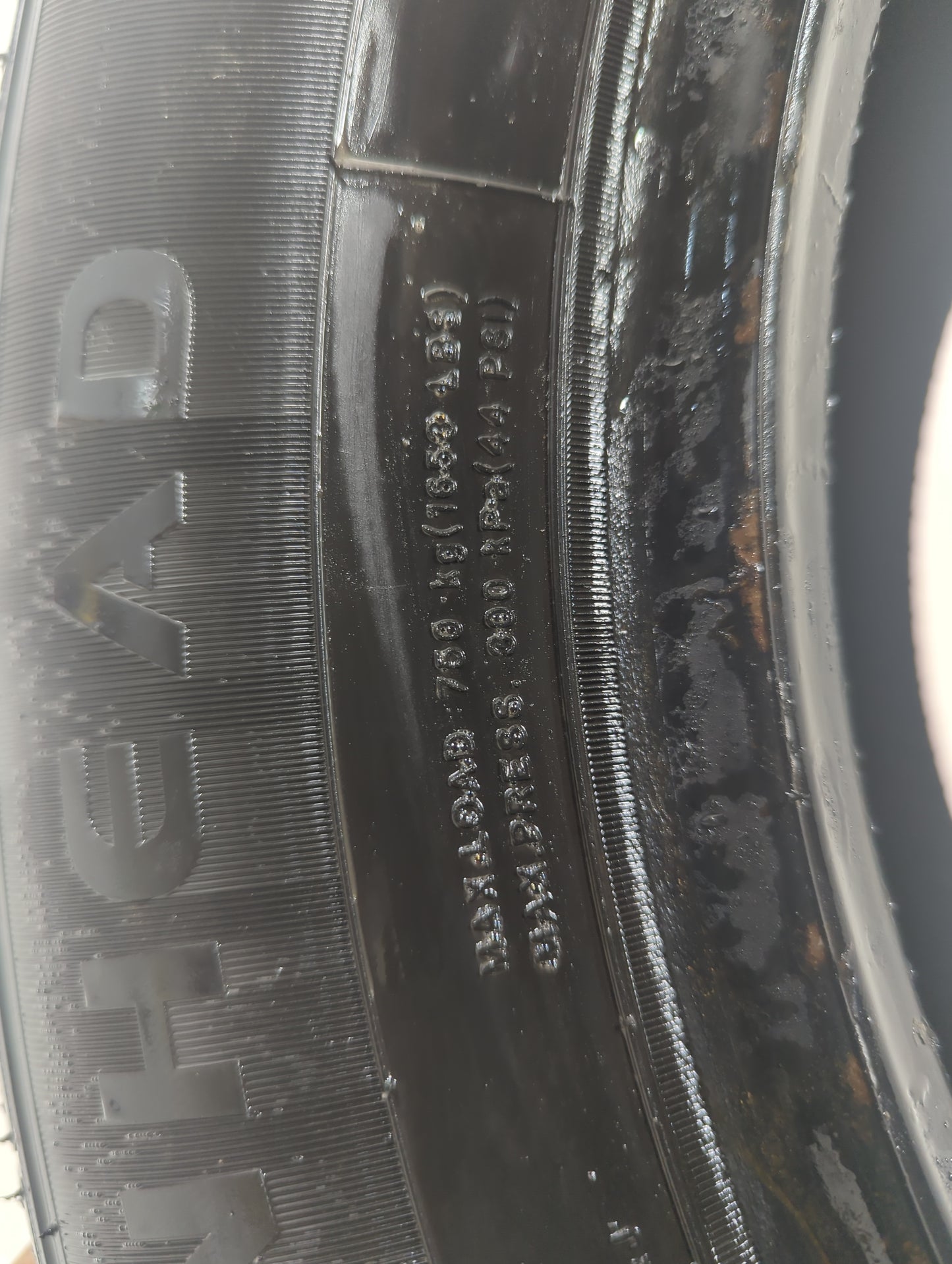 Used Tire 225/60R16 IRONHEAD REFLEX H/T 98H - Tread Depth 8/32 - Oemusedautoparts1.com