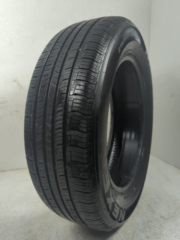 Used Tire 215/65R17 NEXEN NPRIZ 99T - Tread Depth 7/32 - Oemusedautoparts1.com