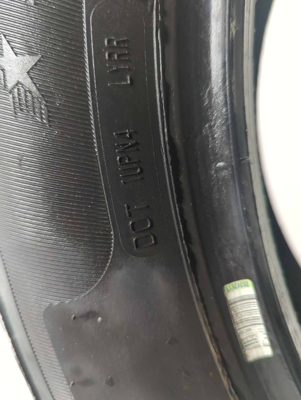 Used Tire 255/50R20 STARFIRE SOLARUS HT 109V - Tread Depth 9/32 - Oemusedautoparts1.com
