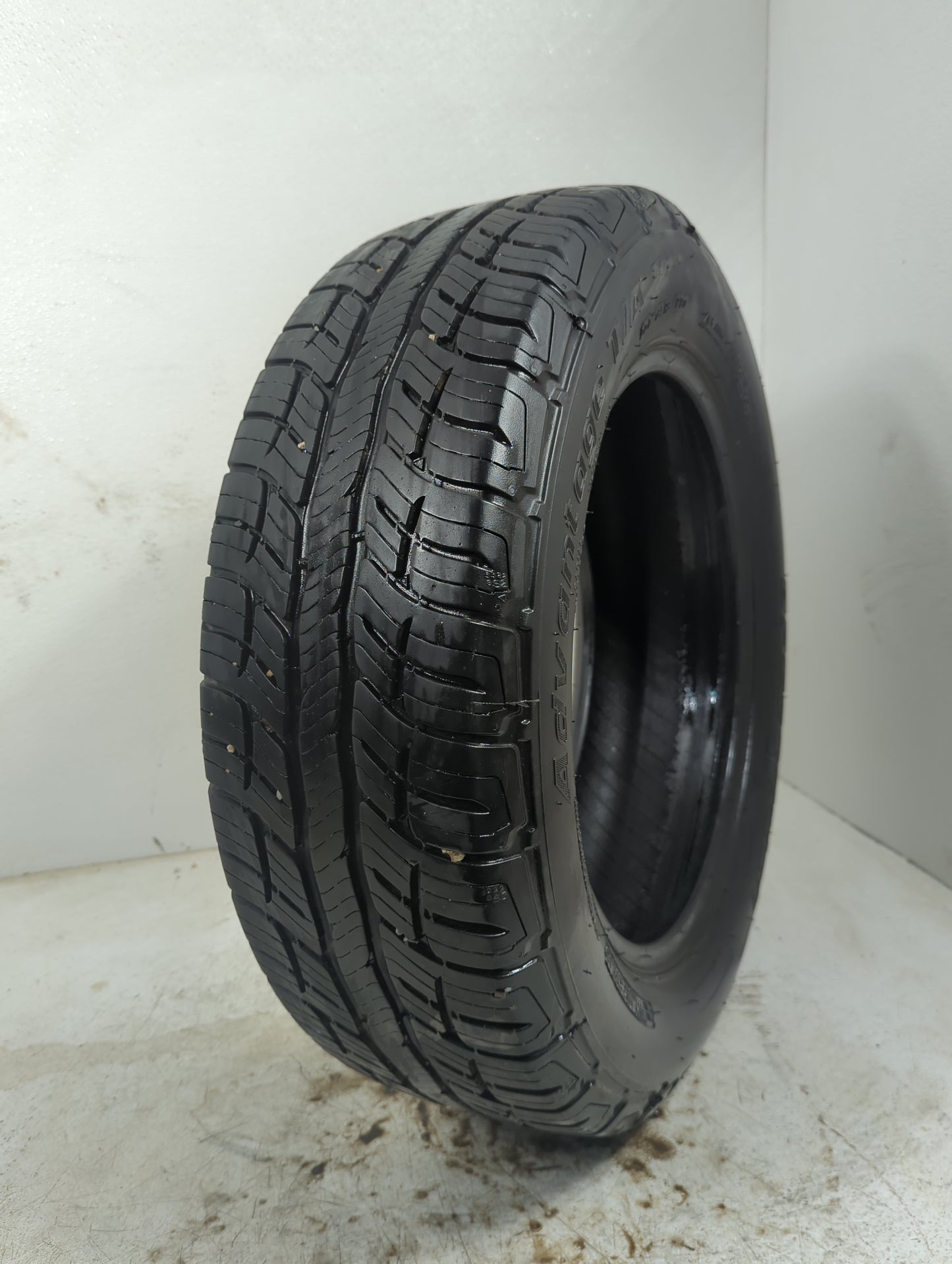 Used Tire 195/60R15 BFGOODRICH ADVANTAGE T/A SPORT 88T - Tread Depth 8/32 - Oemusedautoparts1.com