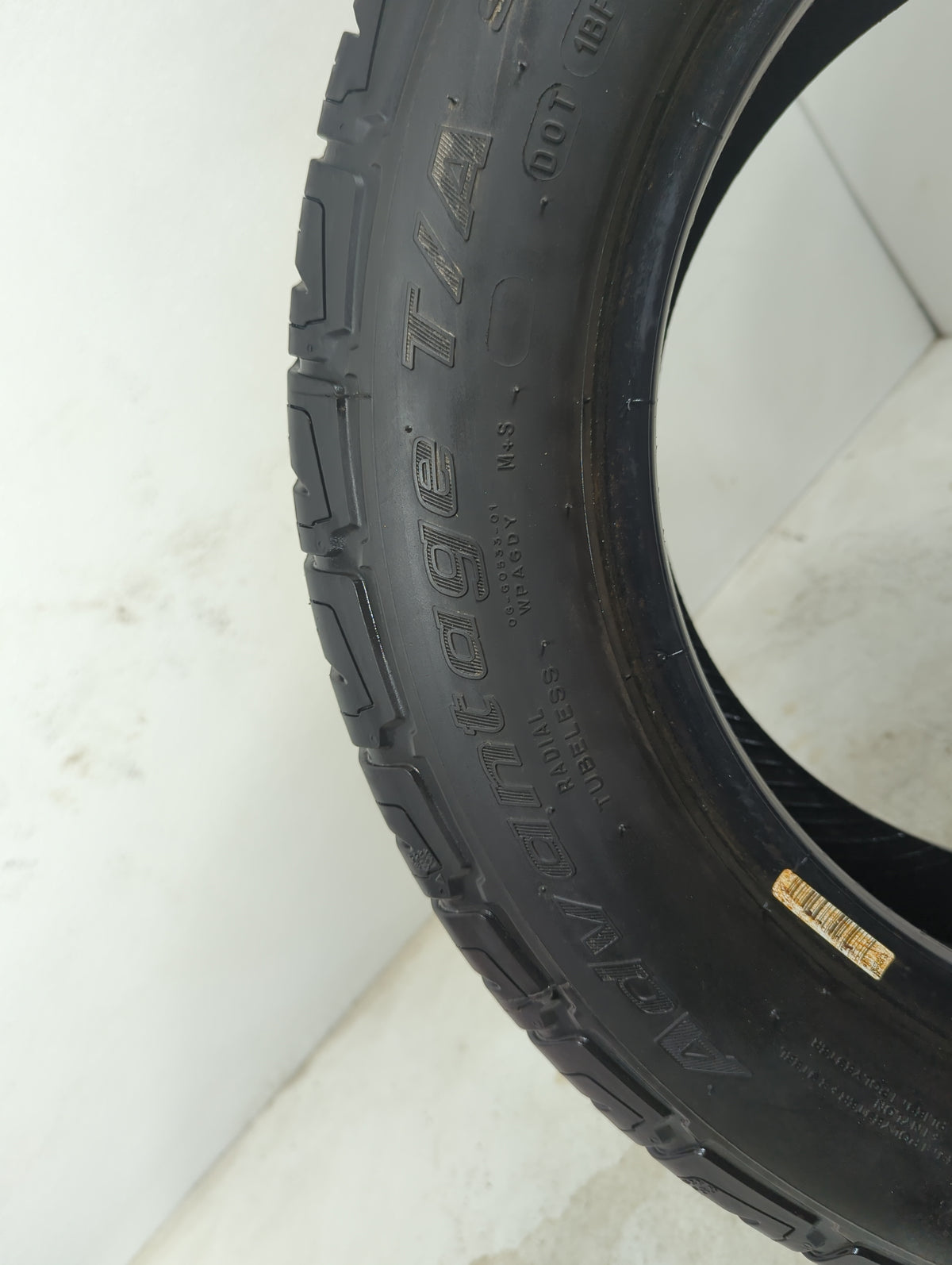 Used Tire 195/60R15 BFGOODRICH ADVANTAGE T/A SPORT 88T - Tread Depth 8/32 - Oemusedautoparts1.com