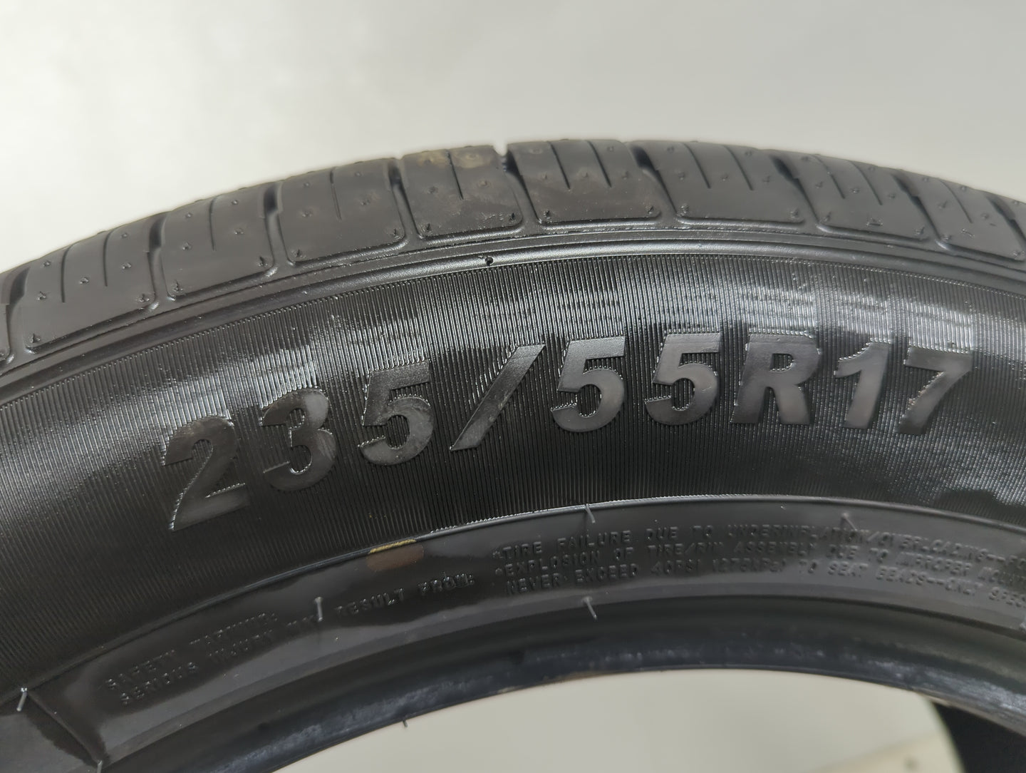 Used Tire - Tread Depth null/32 - Oemusedautoparts1.com