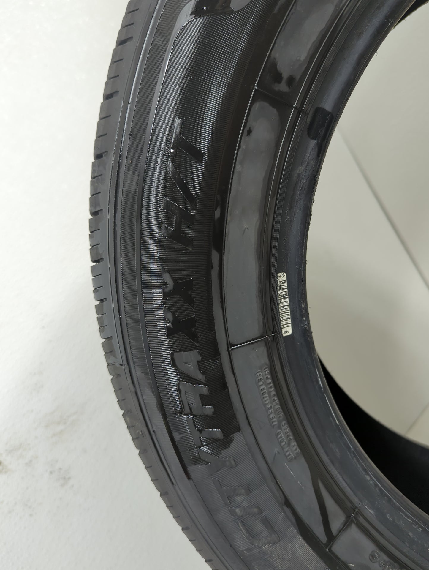 Used Tire 215/65R17 LANDSPIDER CITYTRAXX H/T 99H - Tread Depth 10/32 - Oemusedautoparts1.com