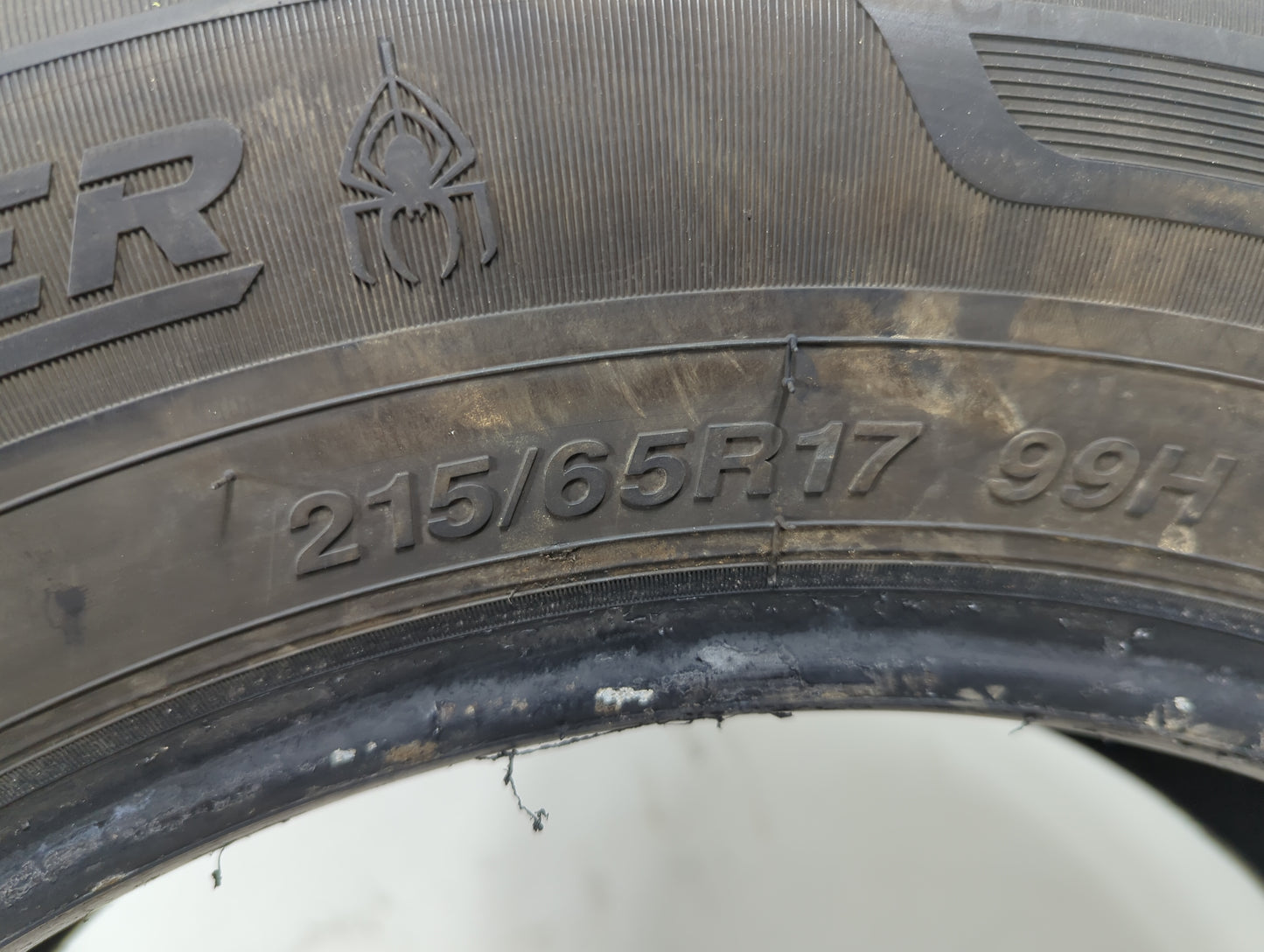 Used Tire 215/65R17 LANDSPIDER CITYTRAXX H/T 99H - Tread Depth 10/32 - Oemusedautoparts1.com