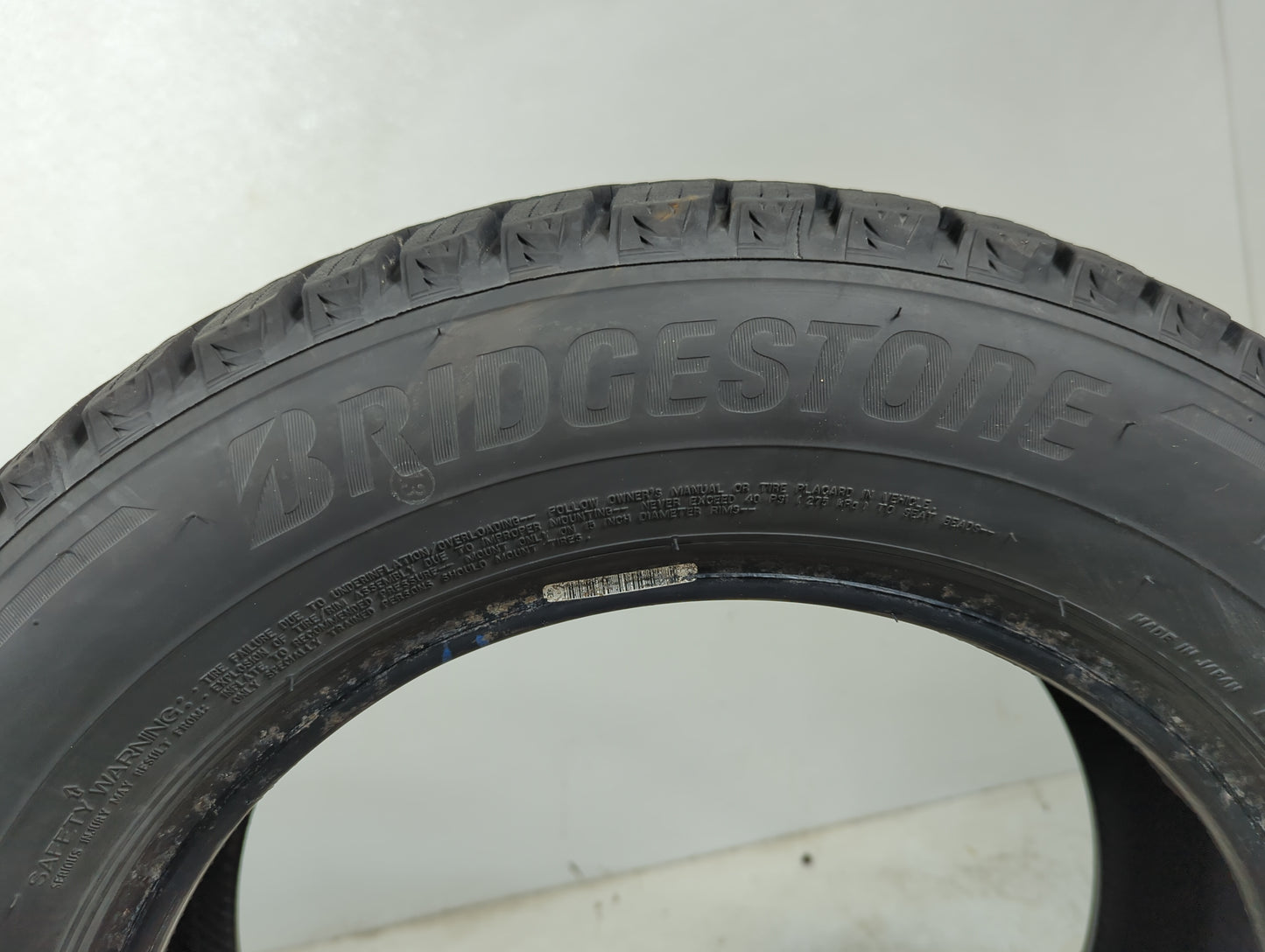 Used Tire 185/65R15 BRIDGESTONE BLIZZAK WS90 88T - Tread Depth 9/32 - Oemusedautoparts1.com