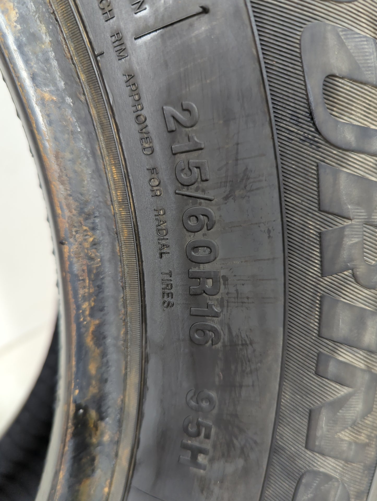 Used Tire - Tread Depth null/32 - Oemusedautoparts1.com
