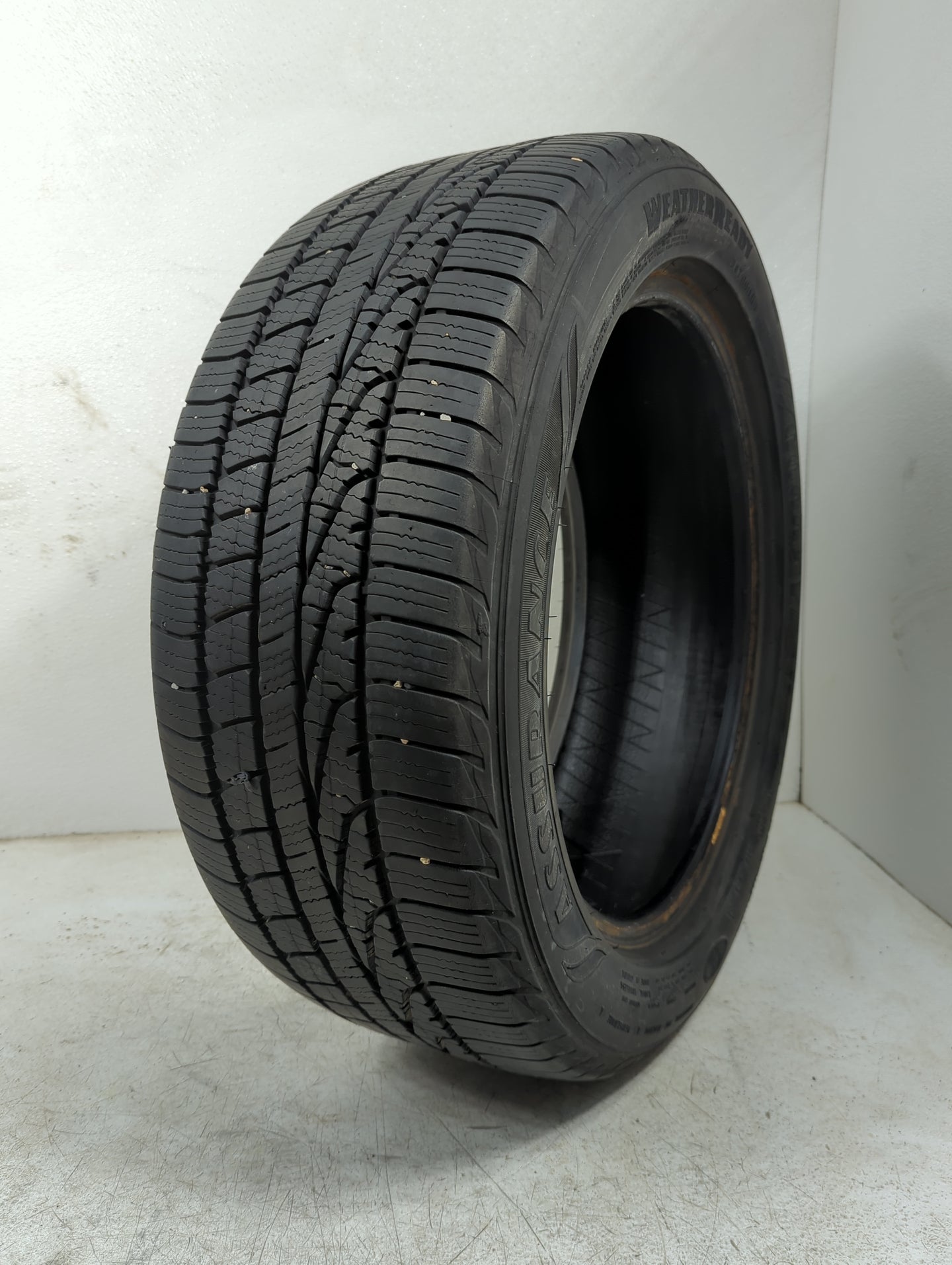 Used Tire 225/50R17 GOODYEAR ASSURANCE WEATHERREADY 94V - Tread Depth 8/32 - Oemusedautoparts1.com