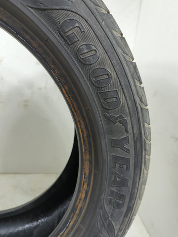 Used Tire 225/50R17 GOODYEAR ASSURANCE WEATHERREADY 94V - Tread Depth 8/32