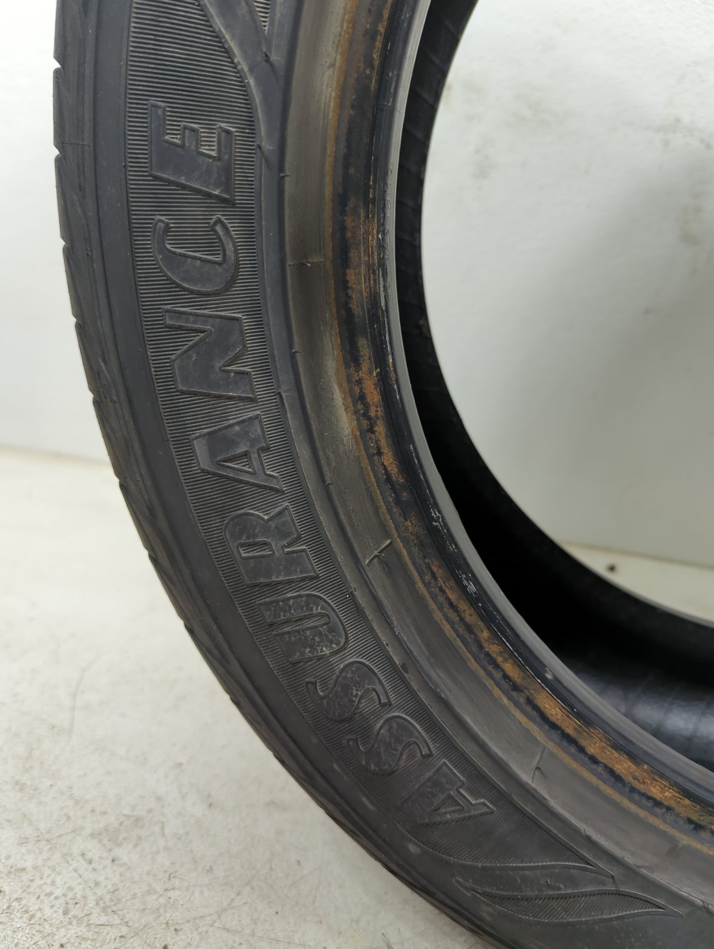 Used Tire 225/50R17 GOODYEAR ASSURANCE WEATHERREADY 94V - Tread Depth 8/32 - Oemusedautoparts1.com