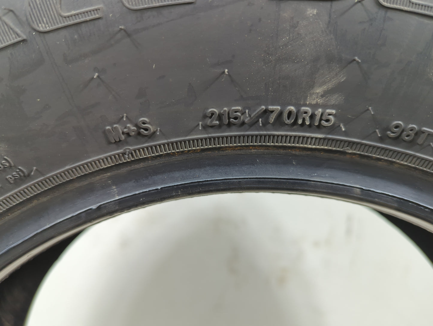 Used Tire 215/70R15 DOUGLAS ALL-SEASON 98T - Tread Depth 8/32 - Oemusedautoparts1.com