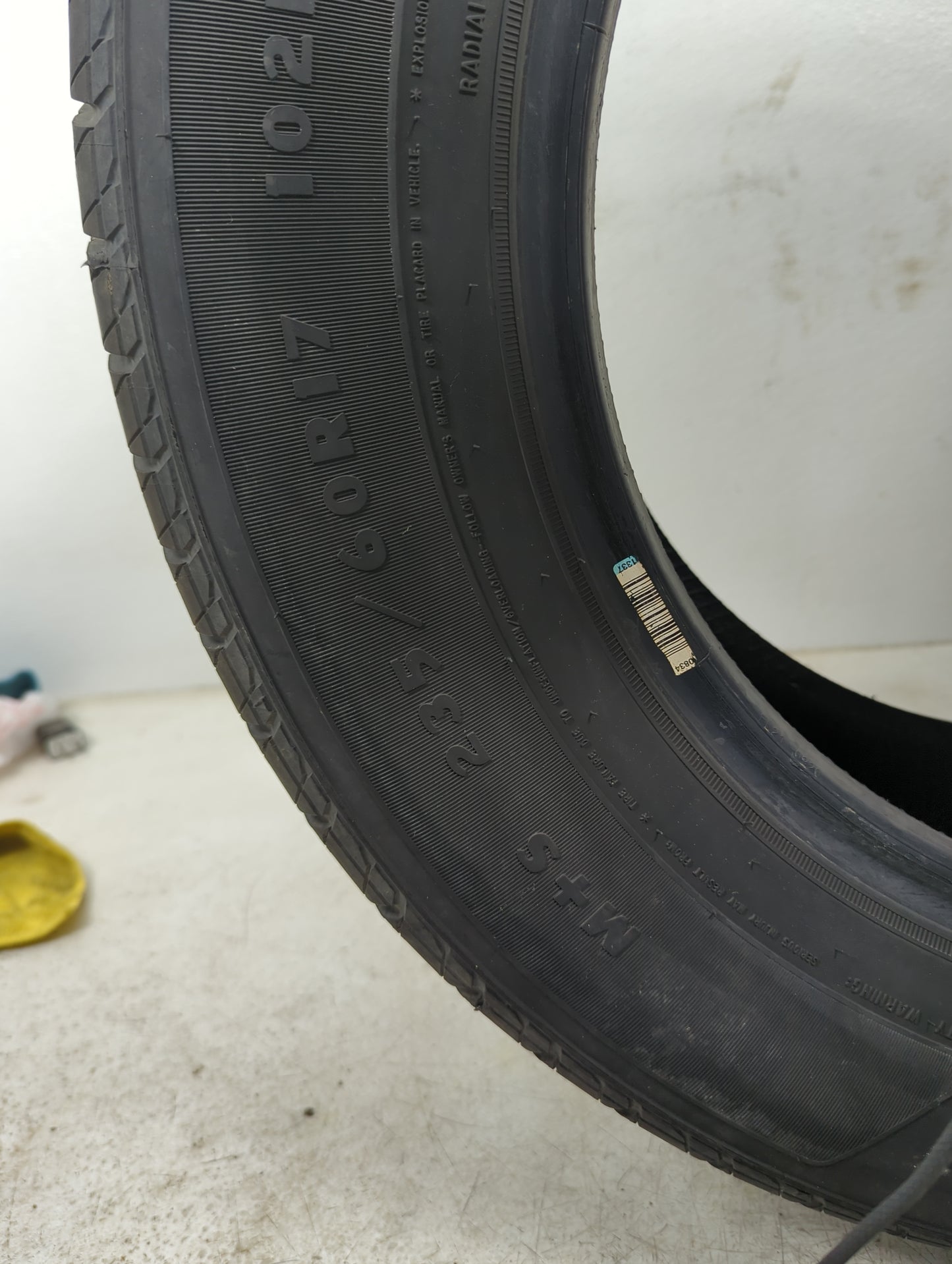 Used Tire - Tread Depth null/32 - Oemusedautoparts1.com