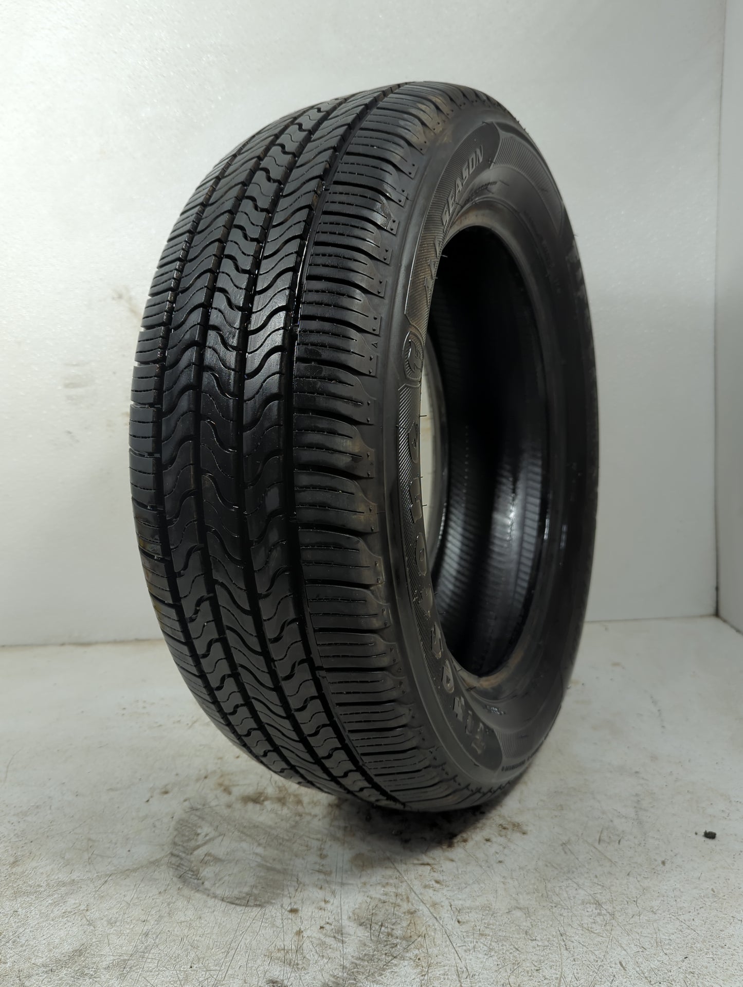 Used Tire 215/55R16 FIRESTONE ALL SEASON 93T - Tread Depth 9/32 - Oemusedautoparts1.com