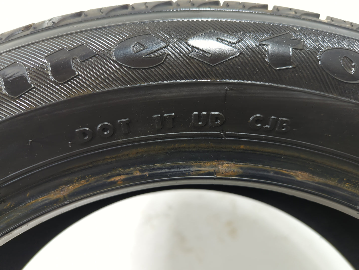 Used Tire 215/55R16 FIRESTONE ALL SEASON 93T - Tread Depth 9/32 - Oemusedautoparts1.com