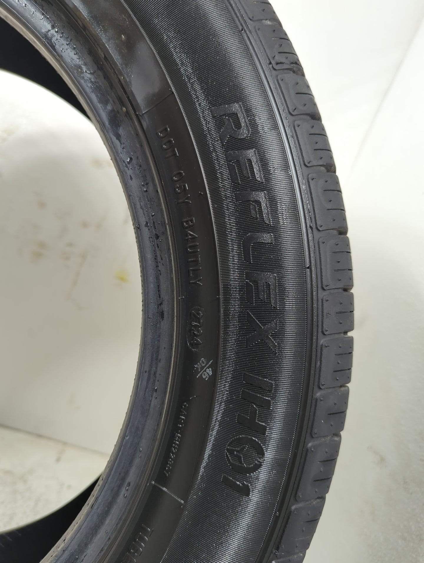 Used Tire - Tread Depth null/32 - Oemusedautoparts1.com