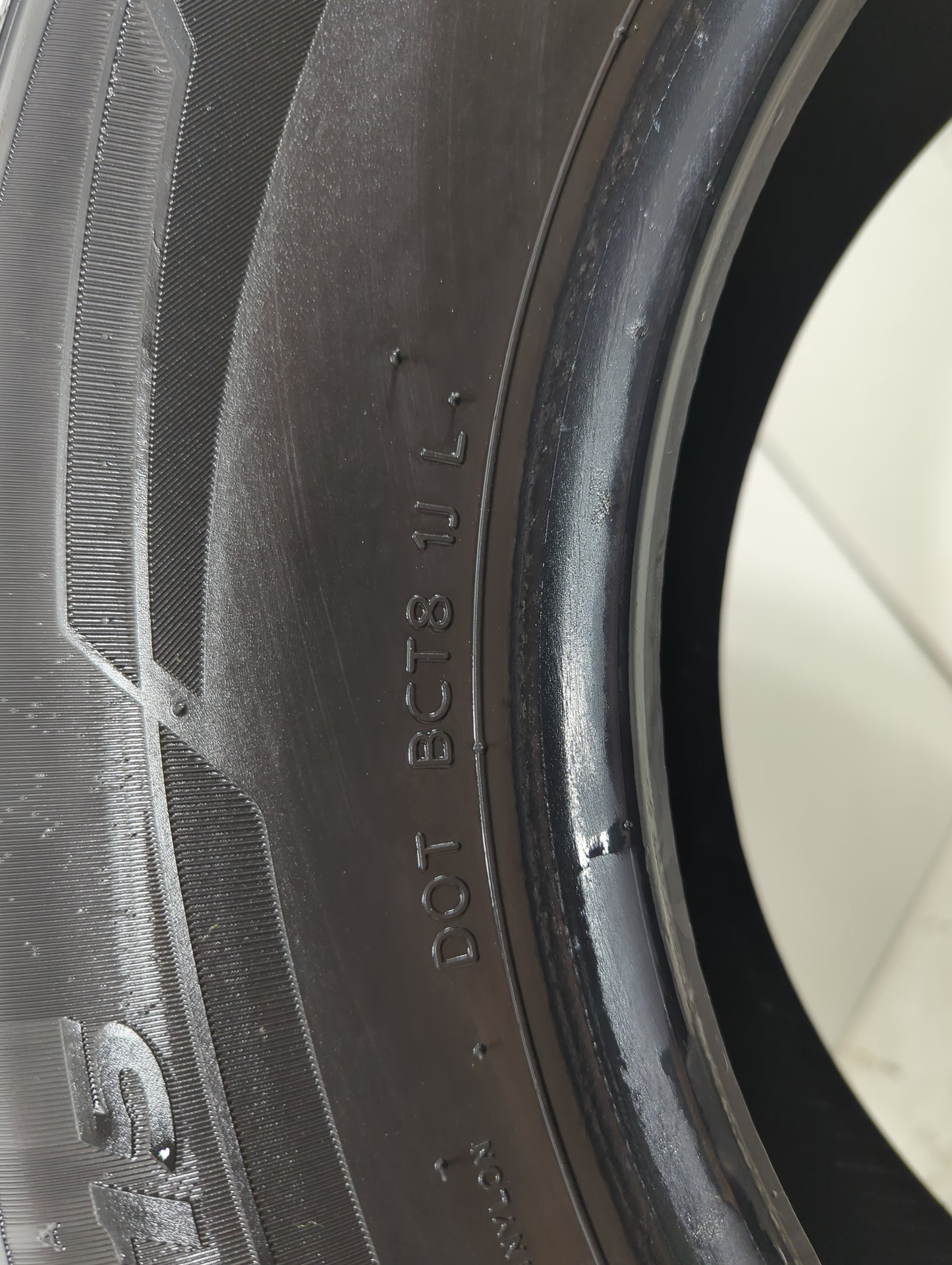 Used Tire 205/70R15 LAUFENN G FIT AS 96T - Tread Depth 8/32 - Oemusedautoparts1.com