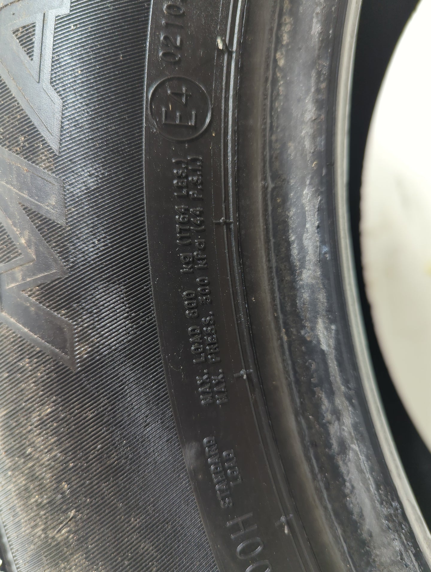 Used Tire 225/60R18 MASTERCRAFT COURSER QUEST PLUS 100H - Tread Depth 10/32 - Oemusedautoparts1.com