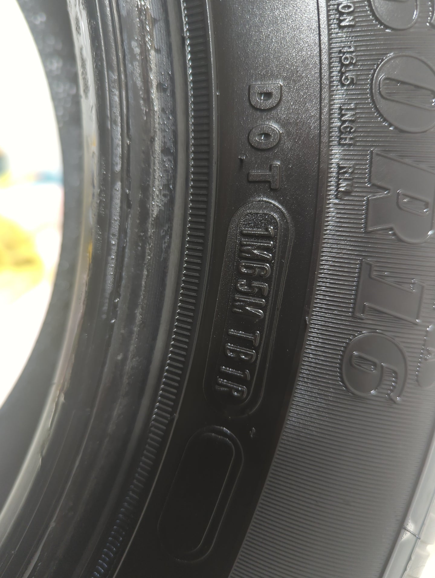 Used Tire - Tread Depth null/32 - Oemusedautoparts1.com