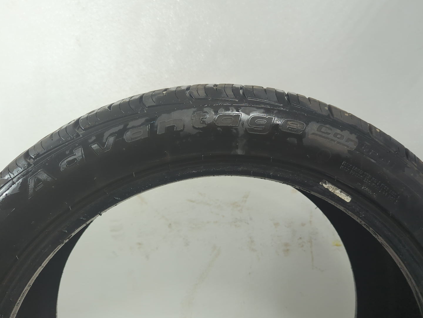 Used Tire - Tread Depth null/32 - Oemusedautoparts1.com