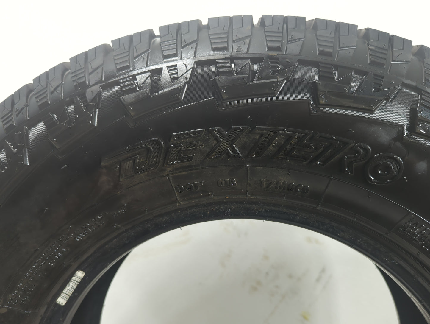 Used Tire 235/75R15 DEXTERO ALL TERRAIN 108S - Tread Depth 9/32 - Oemusedautoparts1.com