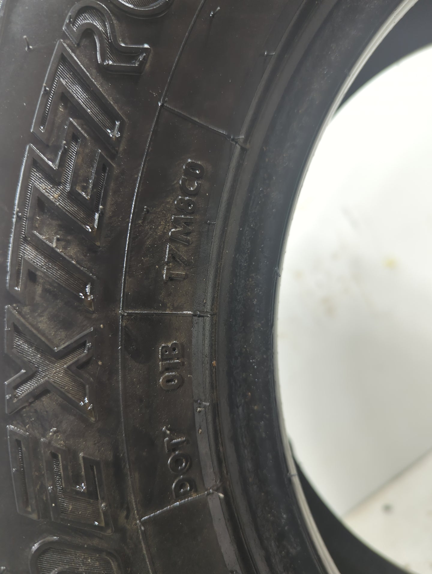 Used Tire 235/75R15 DEXTERO ALL TERRAIN 108S - Tread Depth 9/32 - Oemusedautoparts1.com