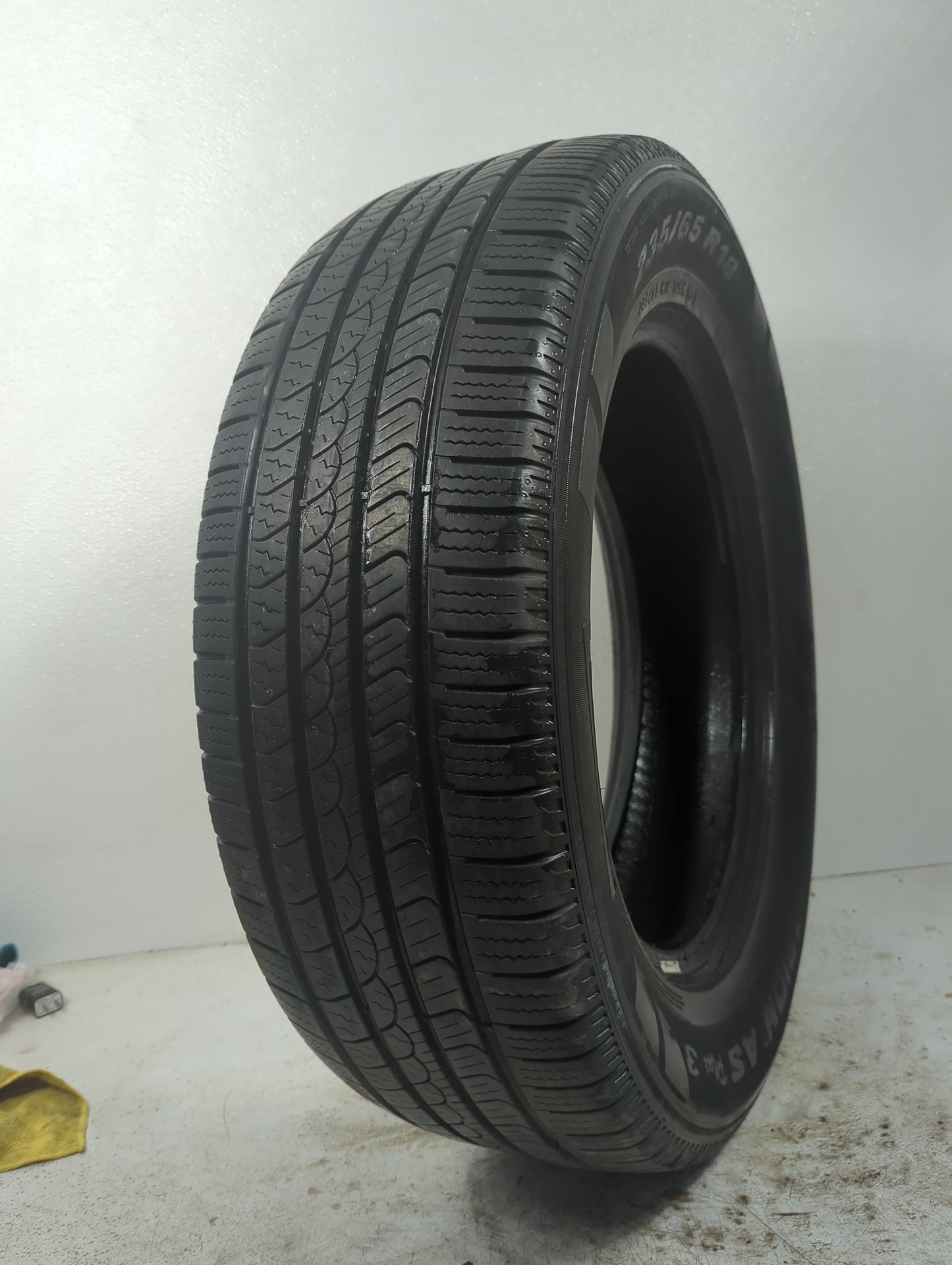 Used Tire 235/65R18 PIRELLI SCORPION AS PLUS 3 106H - Tread Depth 9/32 - Oemusedautoparts1.com