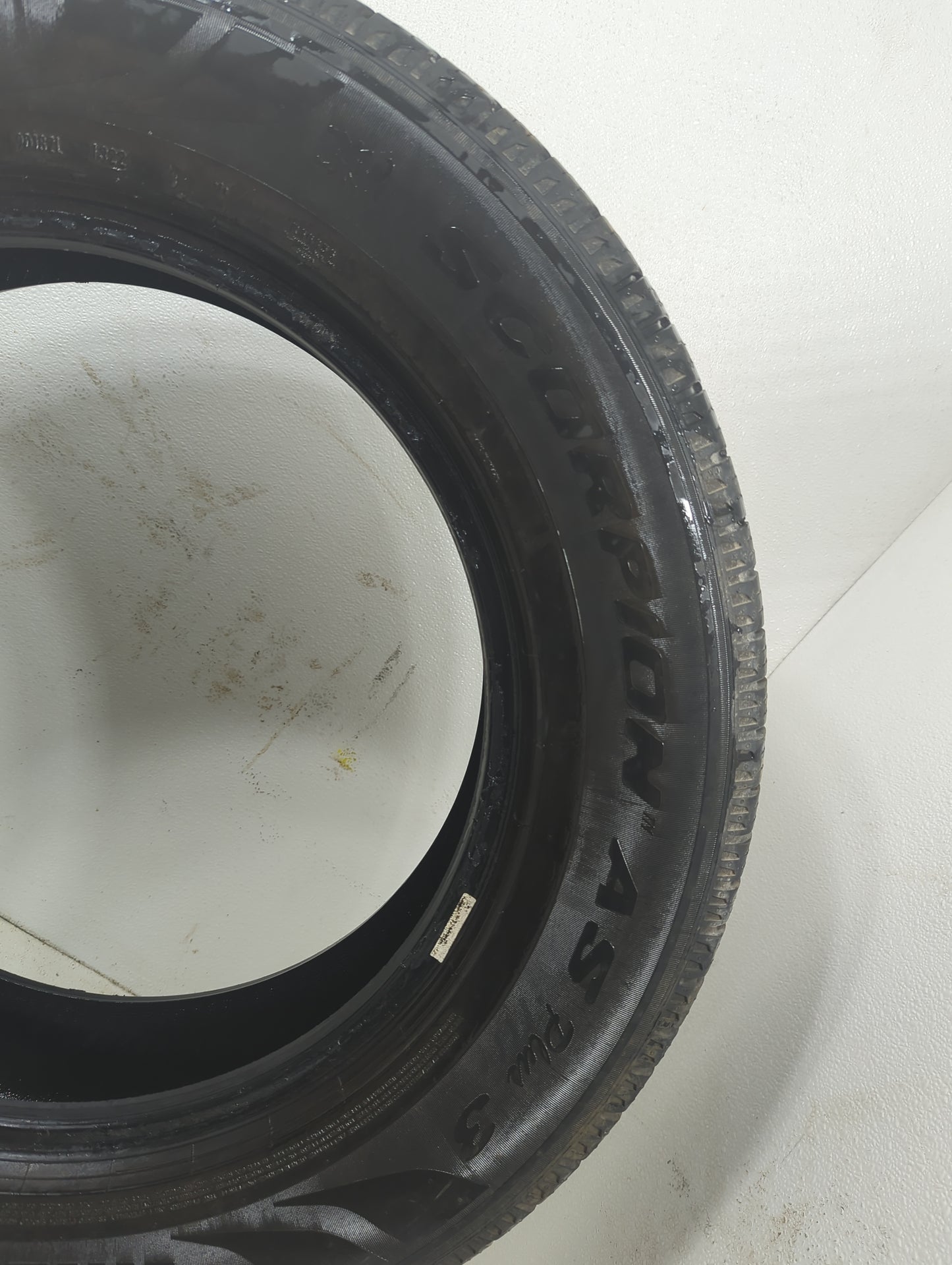 Used Tire 235/65R18 PIRELLI SCORPION AS PLUS 3 106H - Tread Depth 9/32 - Oemusedautoparts1.com