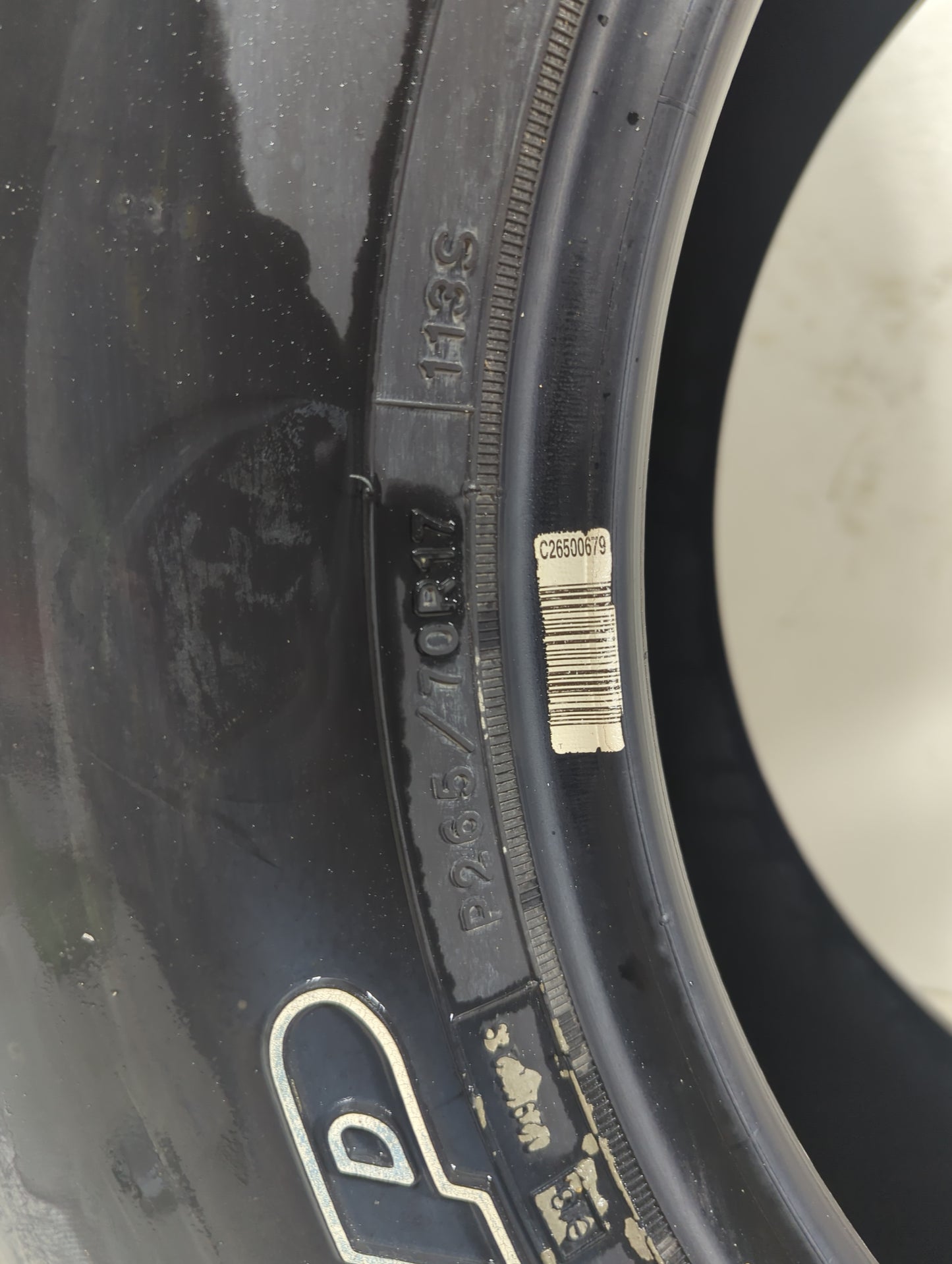 Used Tire 265/70R17 GOODYEAR WRANGLER HP 113S - Tread Depth 12/32 - Oemusedautoparts1.com
