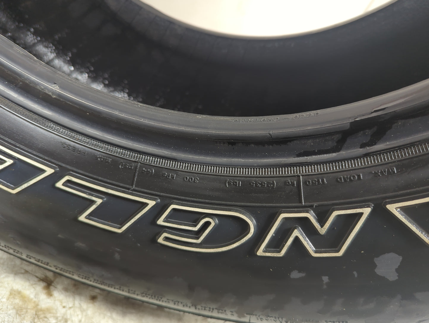 Used Tire 265/70R17 GOODYEAR WRANGLER HP 113S - Tread Depth 12/32 - Oemusedautoparts1.com