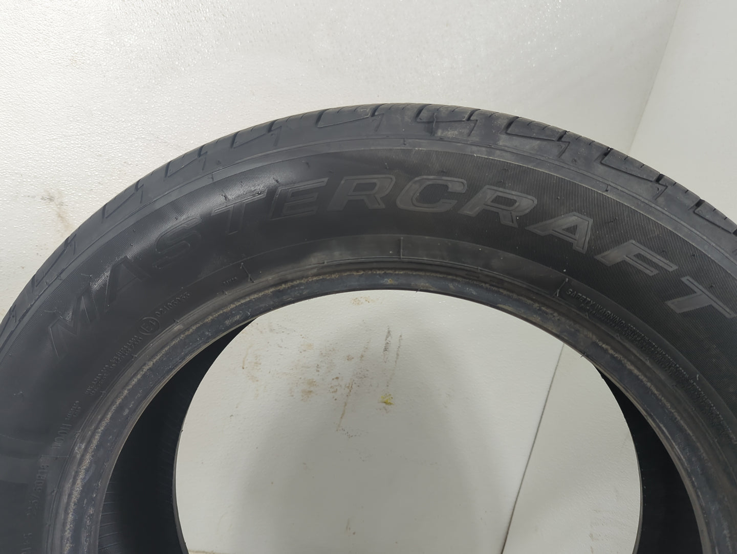 Used Tire 225/60R18 MASTERCRAFT COURSER QUEST PLUS - Tread Depth 10/32 - Oemusedautoparts1.com